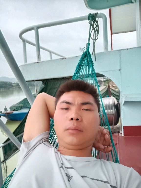 小哥哥的第一张照片--南宁上门女婿服务网